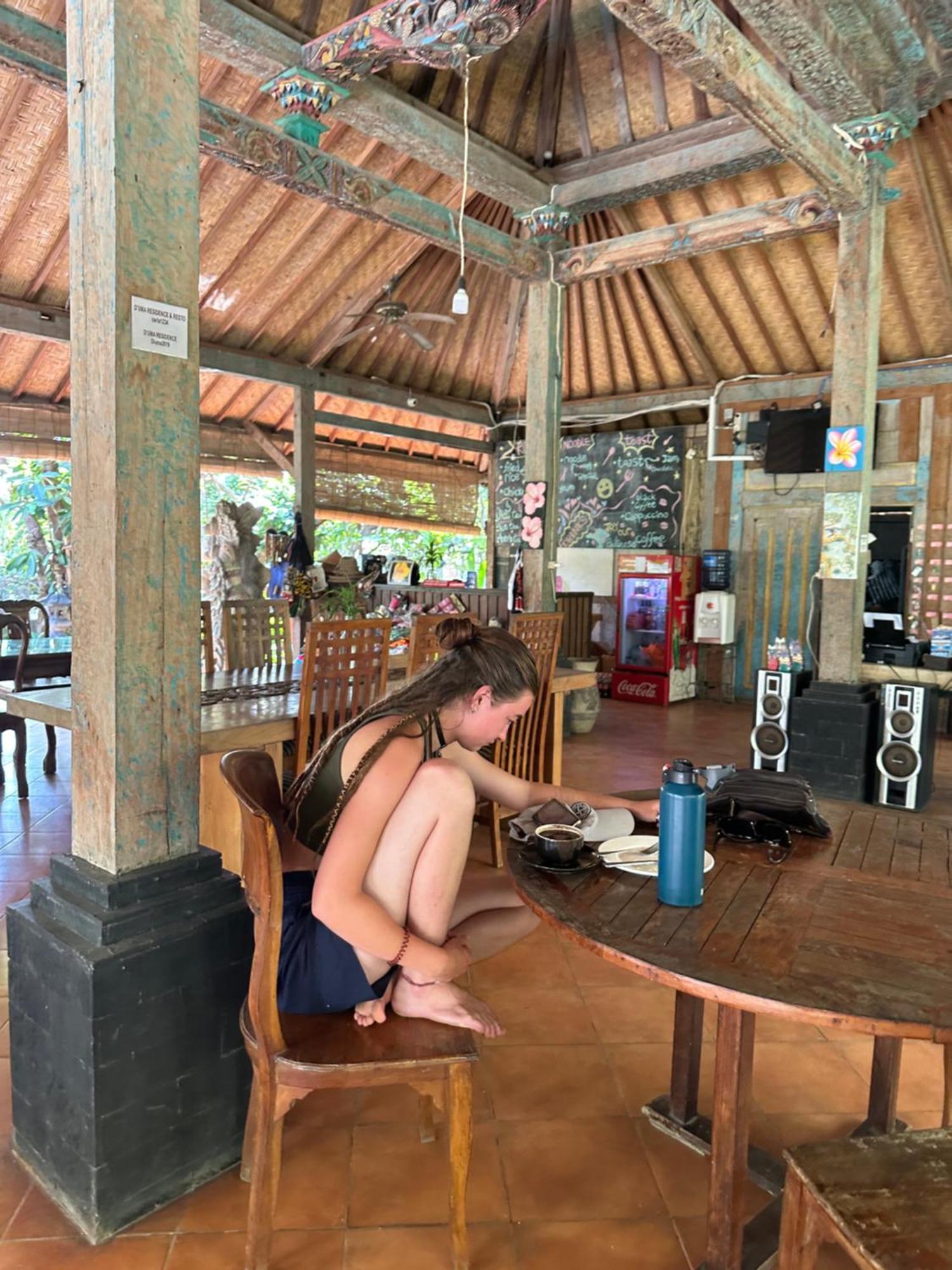 Bali Telaga Hati Yoga Healing And Retreat Center Hostel Санур Екстер'єр фото