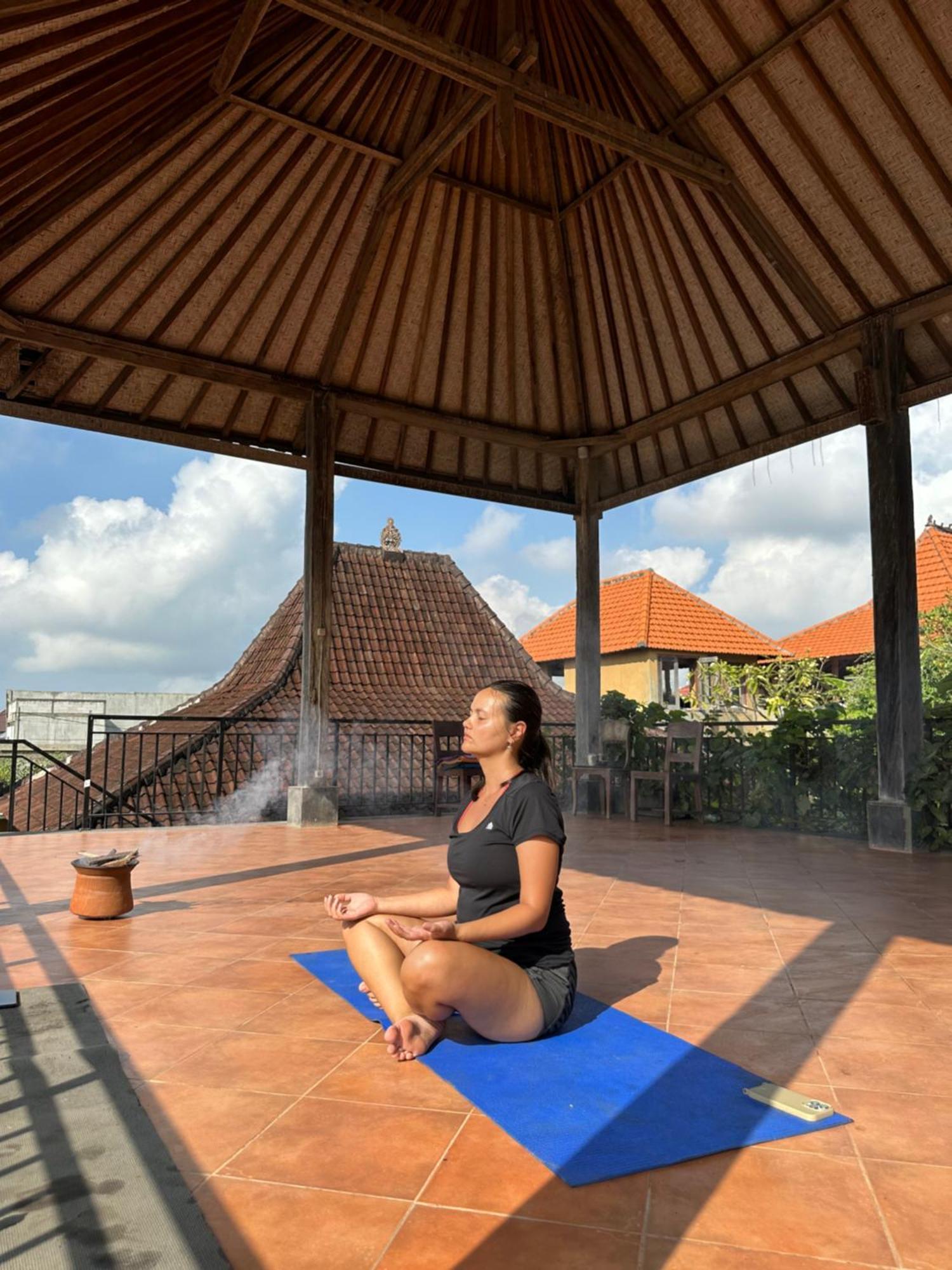Bali Telaga Hati Yoga Healing And Retreat Center Hostel Санур Екстер'єр фото